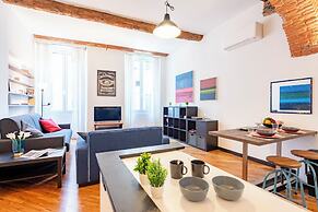 Charming Flat Next to Genoa's Aquarium