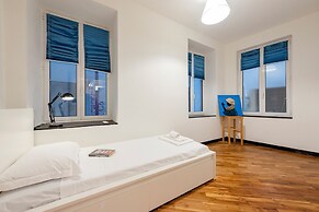 Charming Flat Next to Genoa's Aquarium