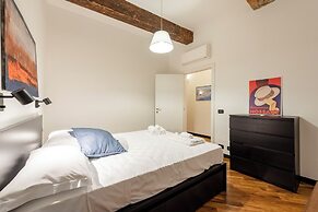 Charming Flat Next to Genoa's Aquarium