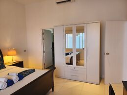A2-stunning Seaview 4brs3baths Duplex Karon City