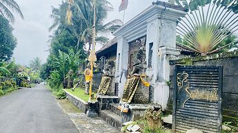 Dong Loka Guesthouse Bali