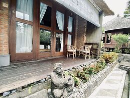 Dong Loka Guesthouse Bali