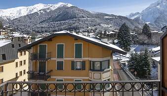 La Mansarda in Ponte di Legno