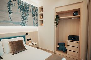 Lumia Hotel