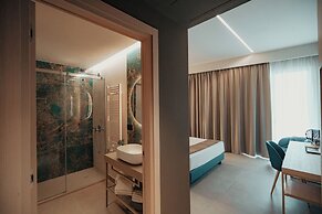 Lumia Hotel