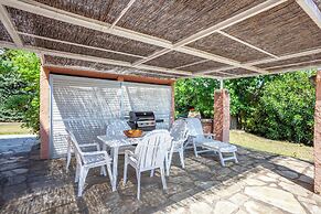 Alterra Vita Captain's Cabin