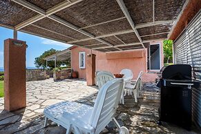 Alterra Vita Captain's Cabin