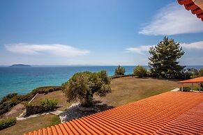 Alterra Vita Captain's Cabin