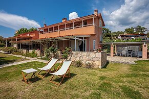 Alterra Vita Captain's Cabin