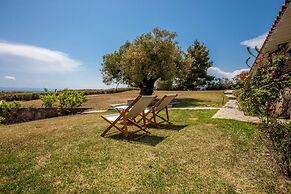 Alterra Vita Captain's Cabin