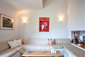 Alterra Vita Captain's Cabin