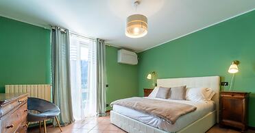 Lakefront Retreat by Wonderful Italy - Salvia