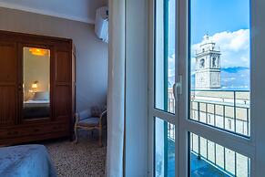 Lotus Apartment With Lakeview by Wonderful Italy