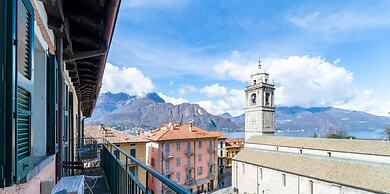 Lotus Apartment With Lakeview by Wonderful Italy