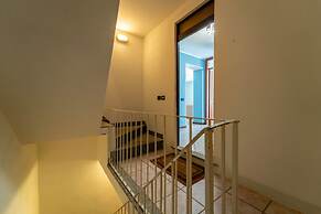 Lakefront Retreat by Wonderful Italy - Celeste