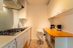 Lakefront Retreat by Wonderful Italy - Celeste