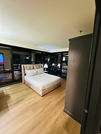 Family Apartment At Times Square