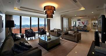 Family Apartment At Times Square