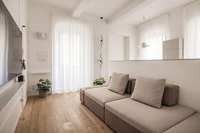 Tornabuoni Place & Dream by Mmega