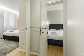 Tornabuoni Place & Dream by Mmega