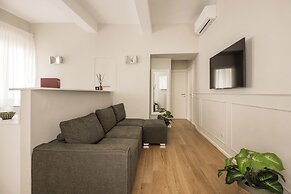 Tornabuoni Place & Dream by Mmega