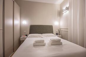 Tornabuoni Place & Dream by Mmega