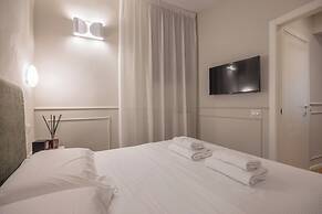 Tornabuoni Place & Dream by Mmega