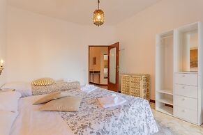 Golden Apartment in Bari