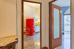 Golden Apartment in Bari