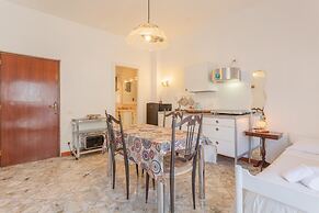 Silver Apartment by Wonderful Italy