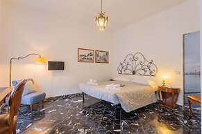 Silver Apartment by Wonderful Italy