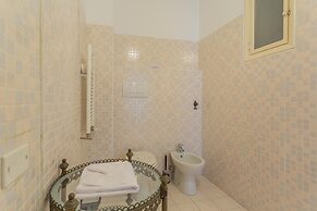 Silver Apartment by Wonderful Italy