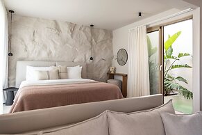 Solus Suites