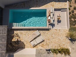 Solus Suites