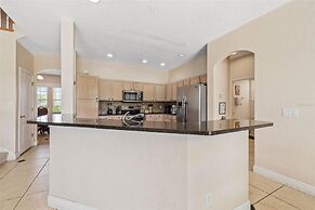 Large Villa - Close to Disney With Extended Patio and Golf Course View