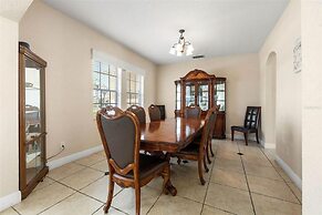 Large Villa - Close to Disney With Extended Patio and Golf Course View