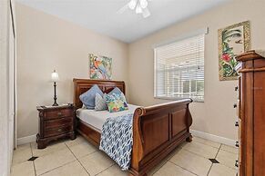 Large Villa - Close to Disney With Extended Patio and Golf Course View