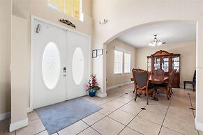 Large Villa - Close to Disney With Extended Patio and Golf Course View