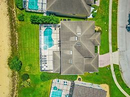 Large Villa - Close to Disney With Extended Patio and Golf Course View