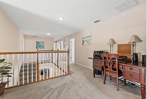 Large Villa - Close to Disney With Extended Patio and Golf Course View