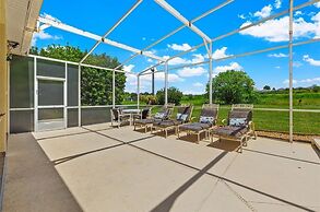 Large Villa - Close to Disney With Extended Patio and Golf Course View