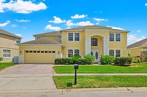 Large Villa - Close to Disney With Extended Patio and Golf Course View