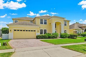Large Villa - Close to Disney With Extended Patio and Golf Course View