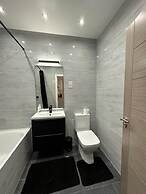 Impeccable 2-bed Apartment in London