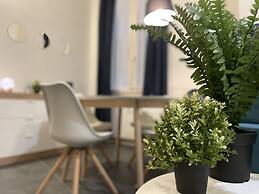 Happy Family Apartments Luna