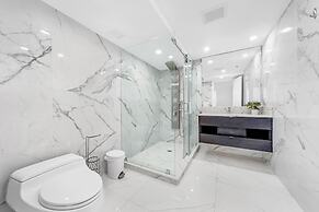 Modern Apartments Biscayne Bay