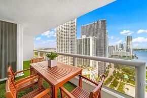 Modern Apartments Biscayne Bay
