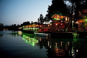 Ağva Tias Shelale Otel