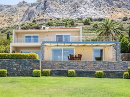 Analisa Luxury Villa