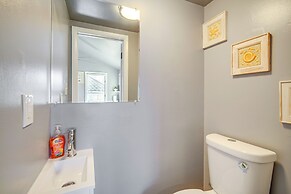Renovated Ocean City Retreat - Walk to Beach!